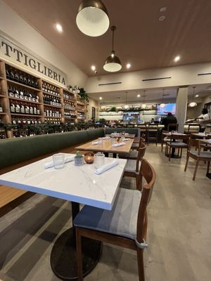 ALL ROADS Pinseria + Enoteca by null