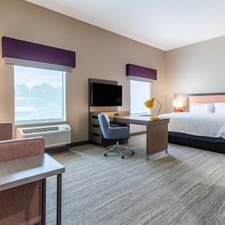Hampton Inn & Suites Guymon - Guest room