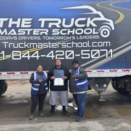 The best instructors at the Truck Master school The best instructors at the Truck Master school