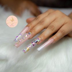 Magic Nails