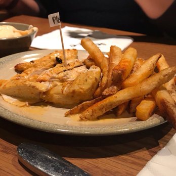Nando's Peri-Peri - Chicken Shop Near Me - OakPark, Illinois