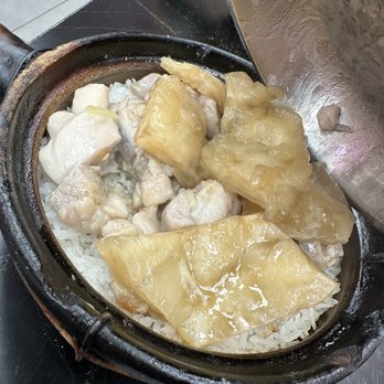 興記煲仔飯 - Chicken and fish maw clay pot - Cantonese Near Me - Hong Kong, HK