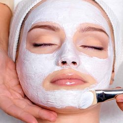 Aakriti threading and wax bar