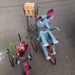 Lucy & Ethel's place - Garden decorations, interior design and gifts galore