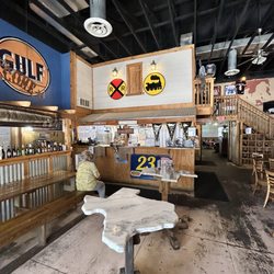 Harmon's Barbecue - Inside where you order and wait for pickup