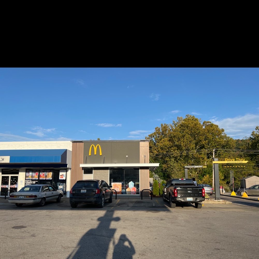 MCDONALD’S AA Hwy at Shelton Dr, Vanceburg, Kentucky Fast Food