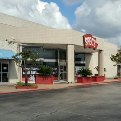 Spec's Wines, Spirits & Finer Foods - Gorgeous storefront