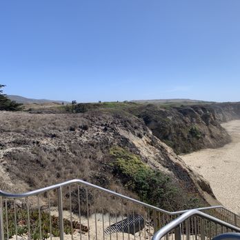 Pelican Point RV Park - The stairs to the beach. Only a 7 minute walk - RV Parks Near Me - Half Moon Bay, California Pelican Point RV Park - The stairs to the beach. Only a 7 minute walk - RV Parks Near Me - Half Moon Bay, California