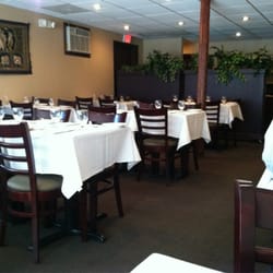 Ayuthai - Main dining room