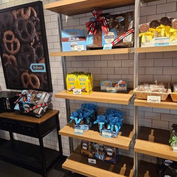 Hoffman's Sweet Shoppe - Candy Stores Near Me - Plantation, Florida