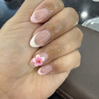 French Nails - Nail Salons Near Me - Signal Hill, California