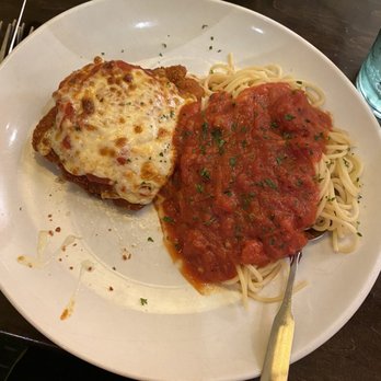 Olive Garden Italian Restaurant - Chicken Parmigiana Lunch Special - Italian Near Me - Brooklyn, New York Olive Garden Italian Restaurant - Chicken Parmigiana Lunch Special - Italian Near Me - Brooklyn, New York