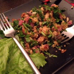 Chaiyo - La salade de poulet croustillant. Un vrai délice