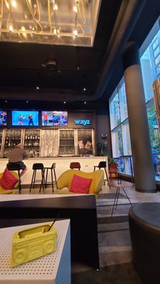 W XYZ Bar by null