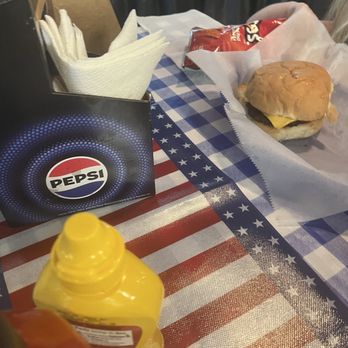Bluegrass Kitchen - Kids cheeseburger - Salad Near Me - Berea, Kentucky