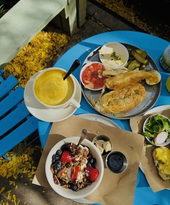 B Cup Cafe & Eatery by null