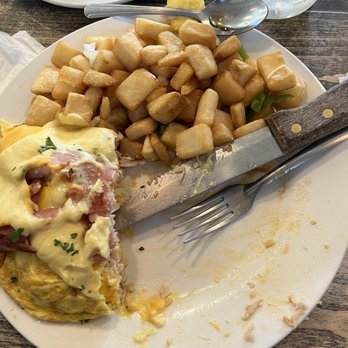 Z Cafe - The Monte Cristo Omelet was packed with turkey. - Breakfast & Brunch Near Me - Bonsall, California Z Cafe - The Monte Cristo Omelet was packed with turkey. - Breakfast & Brunch Near Me - Bonsall, California