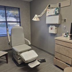 Ashton Podiatry Associates - Ashton Podiatry Associates exam room.