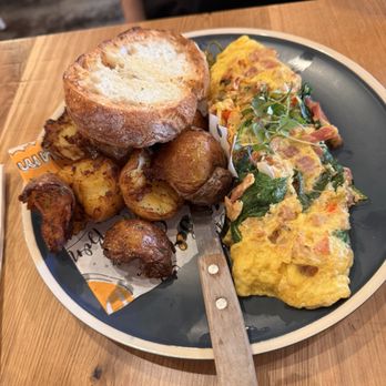 Sunny Side Breakfast - Blackstone omelet - Breakfast & Brunch Near Me - Sacramento, California Sunny Side Breakfast - Blackstone omelet - Breakfast & Brunch Near Me - Sacramento, California