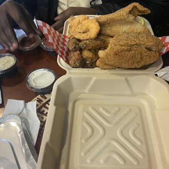 Tease Southern Kitchen - Cajun/Creole Near Me - Antioch, California
