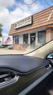 Burbank Ammo & Guns by null