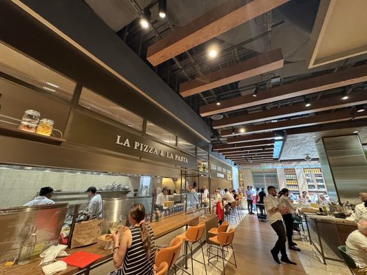 Eataly - Aventura by null