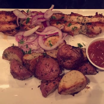 Me Va Me - Chicken souvlaki - Middle Eastern Near Me - Thornhill, Ontario Me Va Me - Chicken souvlaki - Middle Eastern Near Me - Thornhill, Ontario
