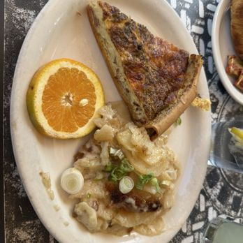 Le Petit - French Near Me - Ventura, California