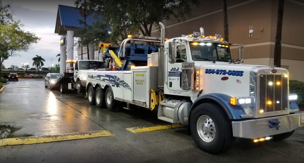 J & J TOWING Updated May 2024 29 Photos & 39 Reviews 5613 NW 8th