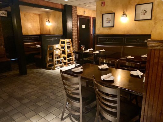 Photo of Wood-n-Tap Bar & Grill- Hartford - Hartford, CT, US.