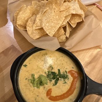 Torchy's Tacos - Green chili queso - Tex-Mex Near Me - Dallas, Texas Torchy's Tacos - Green chili queso - Tex-Mex Near Me - Dallas, Texas