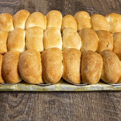 Lamberts Cafe - HOT ROLLS!