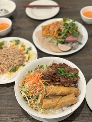 Banh Cuon Tay Ho by null