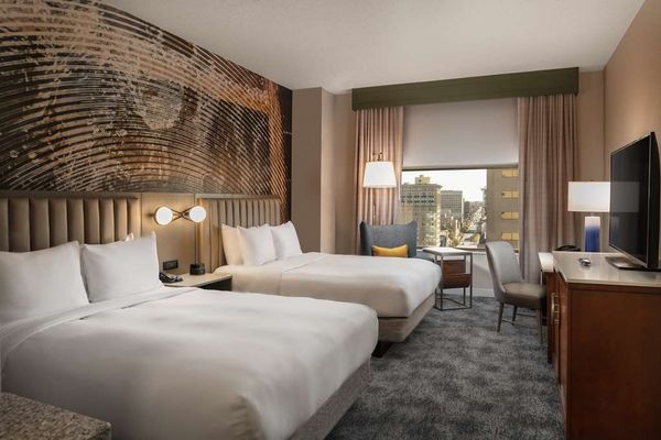 Hilton Lexington/Downtown by null