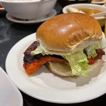Eatzy Chinese - Eatzy Grilled Chicken Sandwich - Chinese Near Me - Jackson Heights, New York