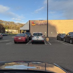 Exterior photo of Stop & Shop - Danbury, Connecticut Exterior photo of Stop & Shop - Danbury, Connecticut