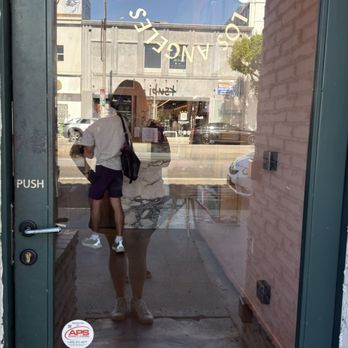 Neighborhood - Door - Coffee & Tea Near Me - Los Angeles, California