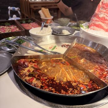 Four Seasons Tea House Hot Pot - Hot Pot Near Me - Mountain View, California Four Seasons Tea House Hot Pot - Hot Pot Near Me - Mountain View, California