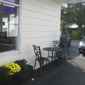 Concord Foreign Motors - Waiting area - Auto Repair Near Me - Concord, Massachusetts