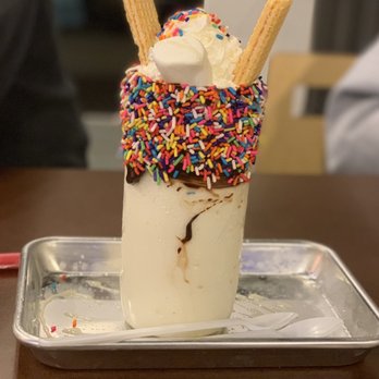 Cluck N Mooh - Vanilla shake - Burgers Near Me - Marietta, Georgia
