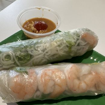 Pho Vung Tau Bay - A2. Shrimp and Pork Spring Rolls - Vietnamese Near Me - Sacramento, California