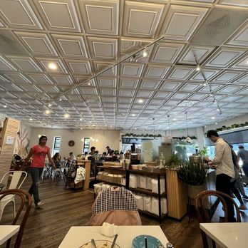 Mints & Honey - Inside seating - Coffee & Tea Near Me - Burlingame, California Mints & Honey - Inside seating - Coffee & Tea Near Me - Burlingame, California