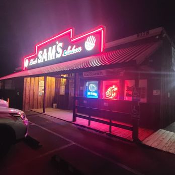 Sam's Saloon - Atmosphere is great for sports! - Sports Bars Near Me - Kennewick, Washington Sam's Saloon - Atmosphere is great for sports! - Sports Bars Near Me - Kennewick, Washington