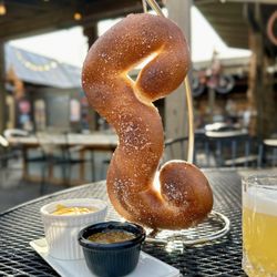Handlebar - Pretzel