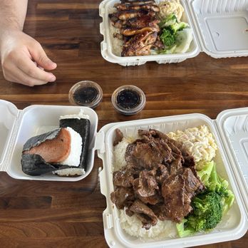 T&Y Hawaiian BBQ - 1 Entree Meal Spam Musubi - Barbeque Near Me - Goodyear, Arizona T&Y Hawaiian BBQ - 1 Entree Meal Spam Musubi - Barbeque Near Me - Goodyear, Arizona