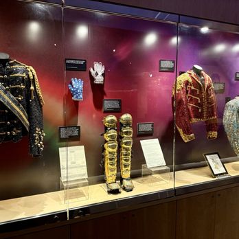 GRAMMY Museum - Michael Jackson pieces - Museums Near Me - Los Angeles, California GRAMMY Museum - Michael Jackson pieces - Museums Near Me - Los Angeles, California