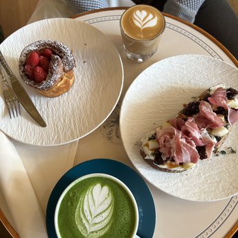 Felix Roasting Company - Matcha, ricotta toast, raspberry pastry, cortado - Cafes Near Me - Aspen, Colorado Felix Roasting Company - Matcha, ricotta toast, raspberry pastry, cortado - Cafes Near Me - Aspen, Colorado