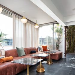 The Pearl Hotel - Lounge