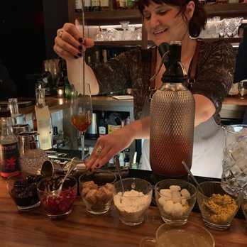 Doar Bros. - Cocktail Bars Near Me - Charleston, South Carolina