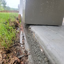 Placement of column on payio